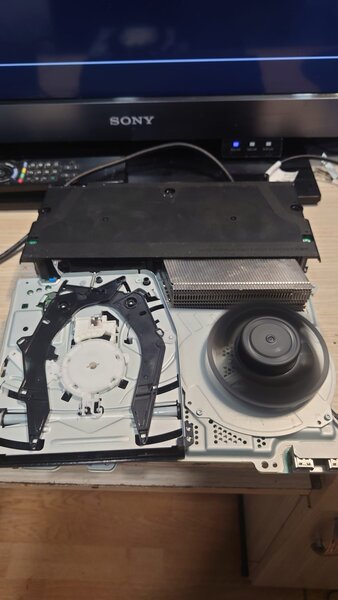 PS4 Pro complet functional - Fara carcasa